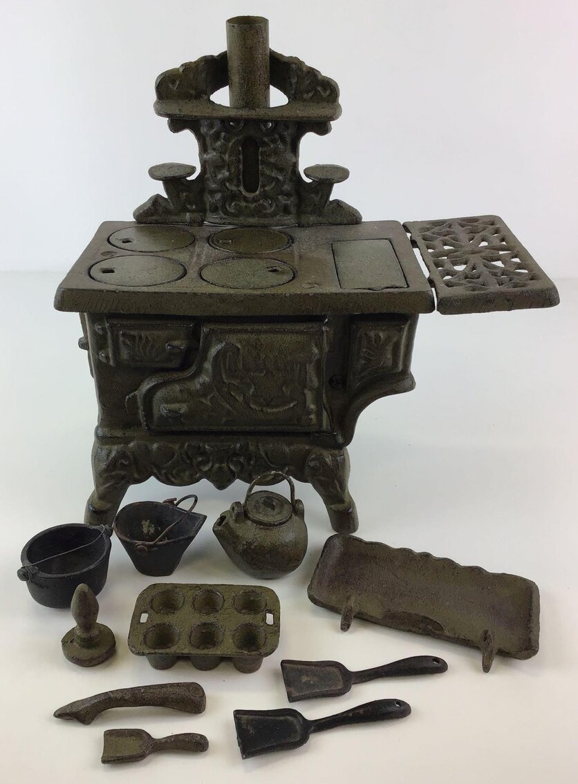 Image for Home and Décor | October 27, 2022 at 8:00 PM