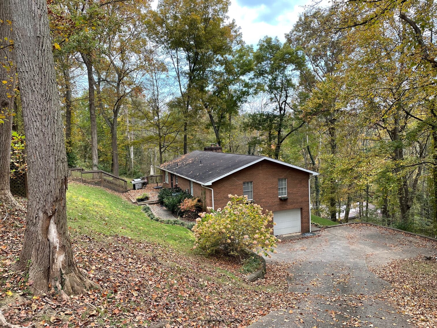 Image for SOLD $159,500 - Beautiful 4 Bedroom Brick Mid-Entry on 1.2 Acres