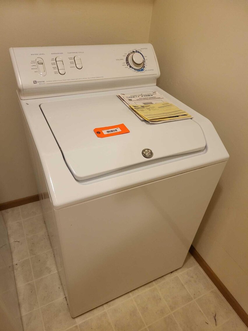 Image for Furniture, collectibles, household-Orlando Dr