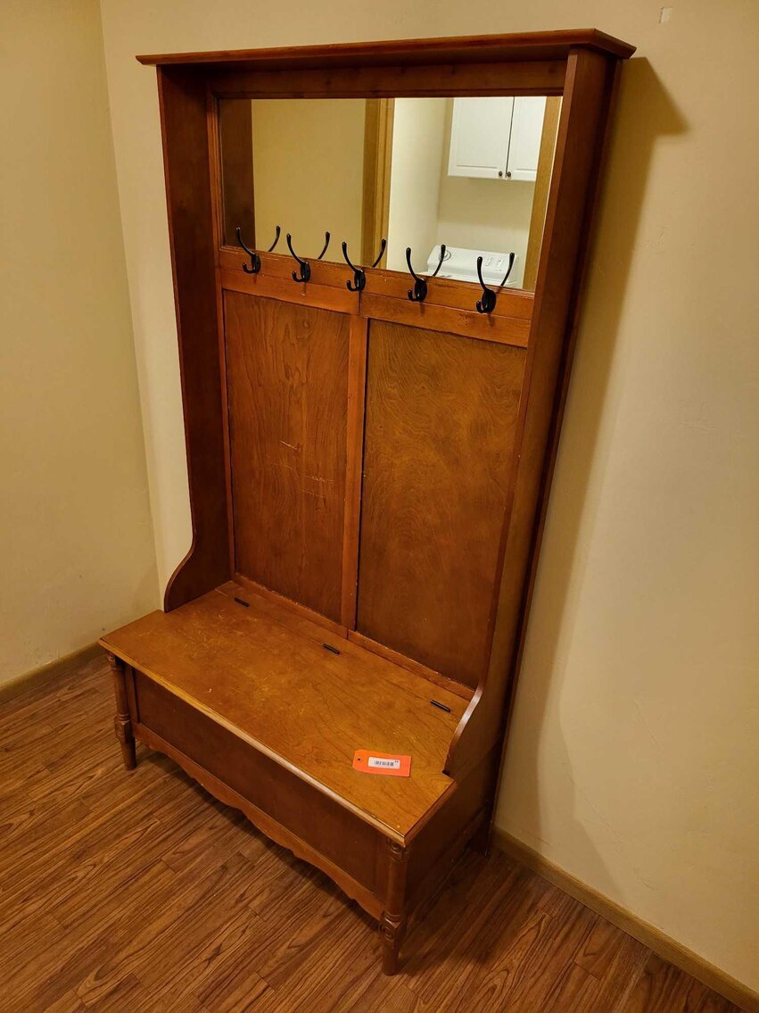 Image for Furniture, collectibles, household-Orlando Dr