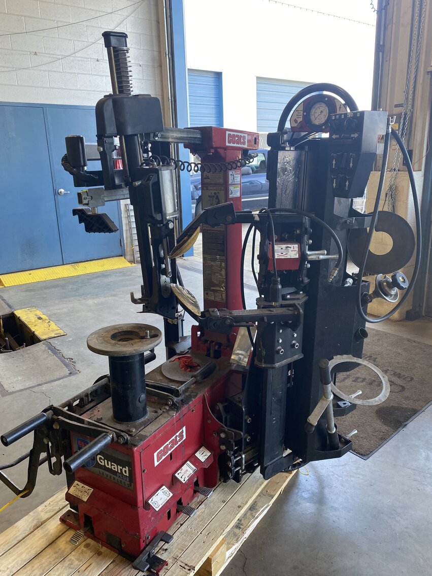 Image for TOOLS - 2022 Fall Auction