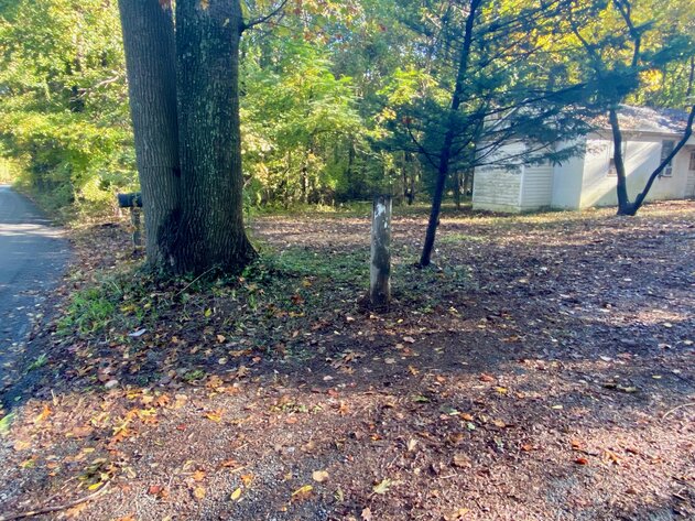 Image for 1 BR/1 BA Cottage on .5 +/- Acre Lot Minutes From the Dulles Corridor in Loudoun County, VA--SELLING to the HIGHEST BIDDER!!
