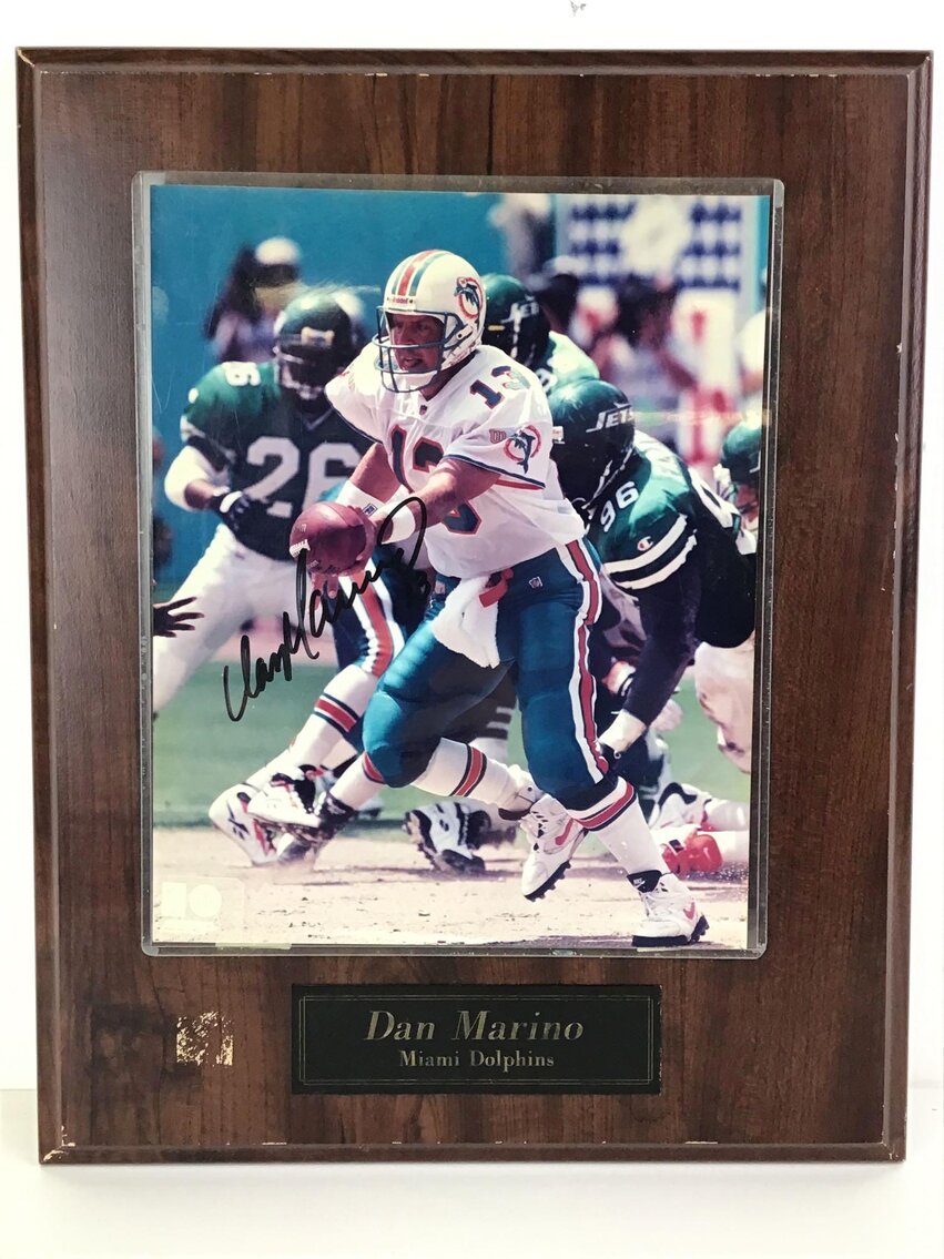 Image for Sports Memorabilia | November 1, 2022 at 7:00 PM