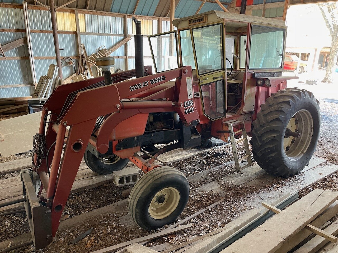 Lee Auction -Farm Equipment, Trailers, Ford F-350, building supplies and much more! Online Auction only! photo 3