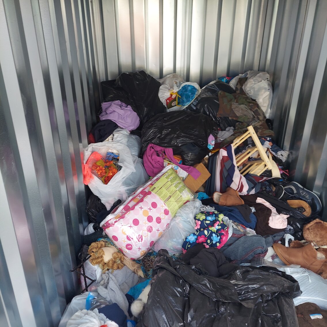 Hurricane & Winfield, WV Storage Units Auction! 10 Units!