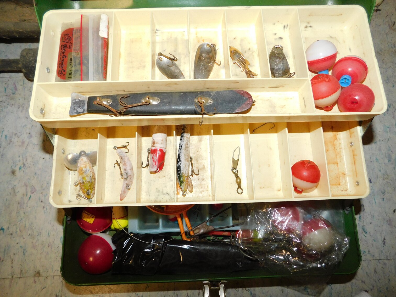 Image for Waynesburg, PA – Lawn Tractor, Outdoor Items, Tools, Ship Equipment, Household Items, and more!