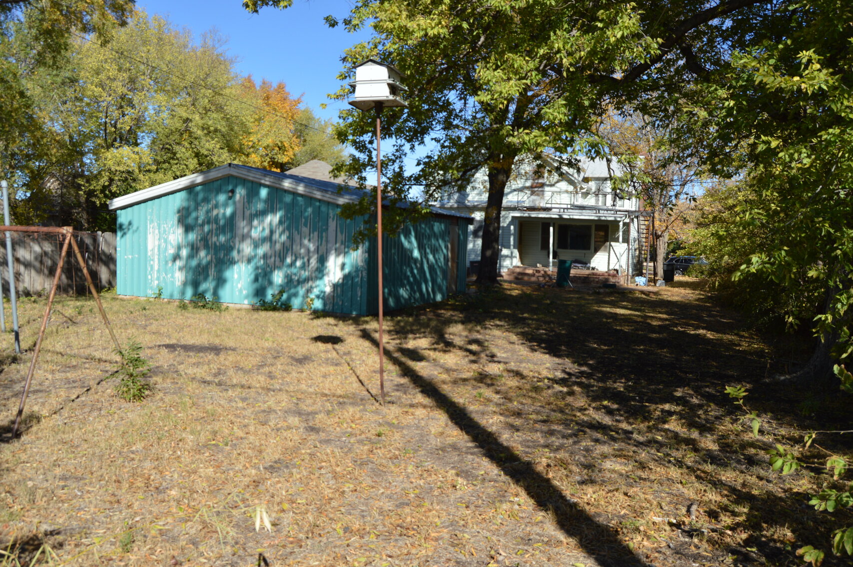 Image for 211 E 4th St