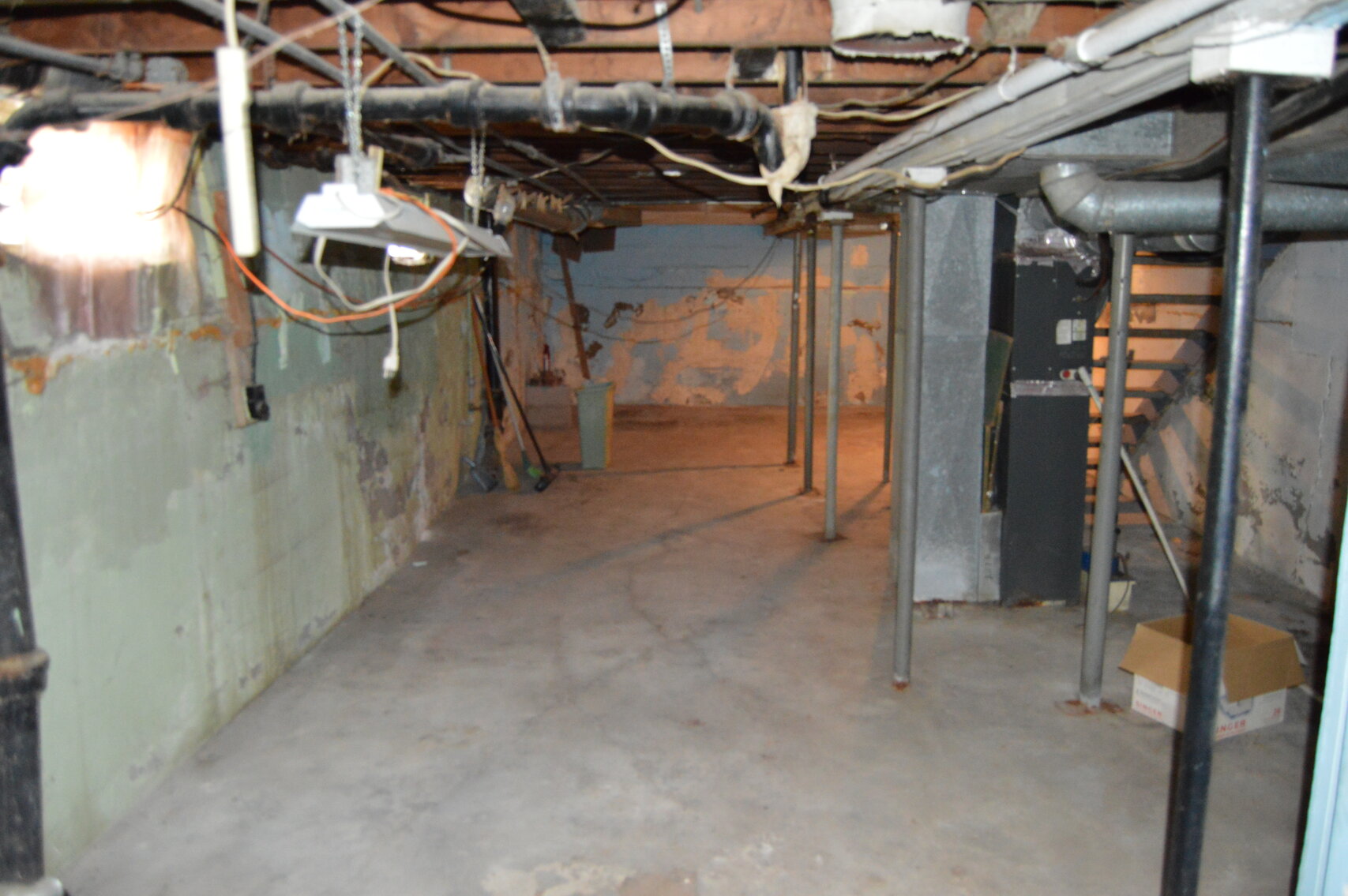 Image for 211 E 4th St