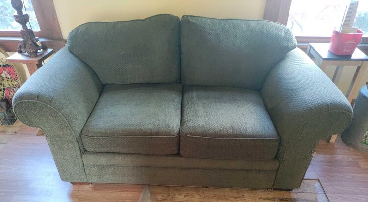 Image for Honda Civic, Ford Escape, Furniture, Decor, Kitchenware, Tools, Yard Items (Wildwood)