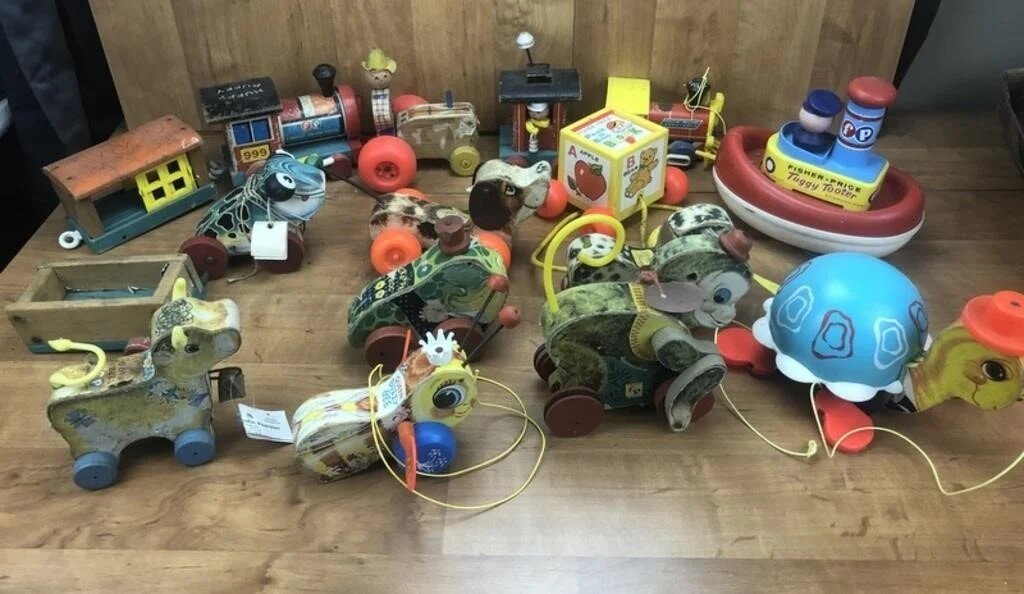 Image for Davidson Cottages, Christmas, Candles, Toys Online Auction