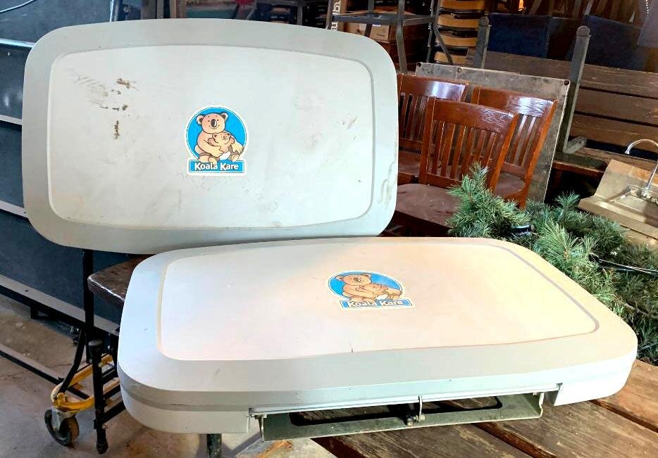 Image for Restaurant Management Company Storage Warehouse Liquidation - Short Notice Restaurant Liquidation Online Auction