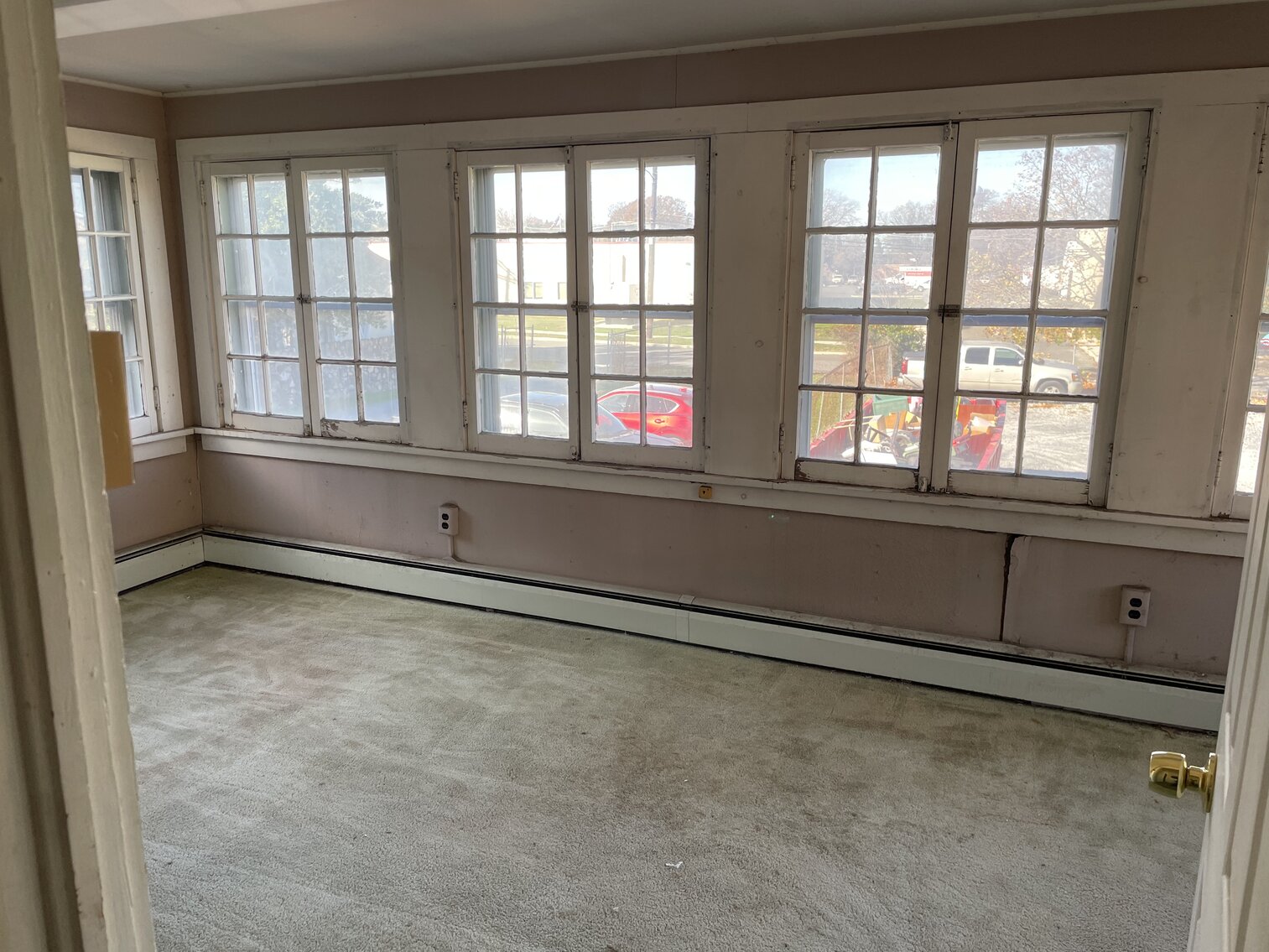 Image for Bankruptcy Auction - 2-Story 4,000 +/- SF Professional Office Building w/ Private Parking Lot in Downtown Salem