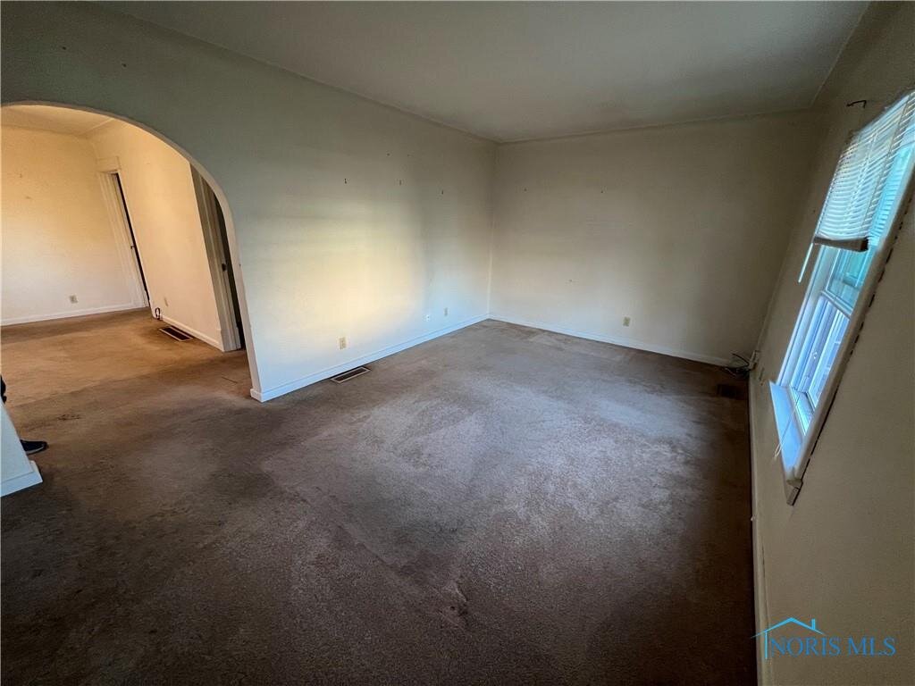 Image for MINIMUM BID AUCTION $19,000! 1423 Queen St.