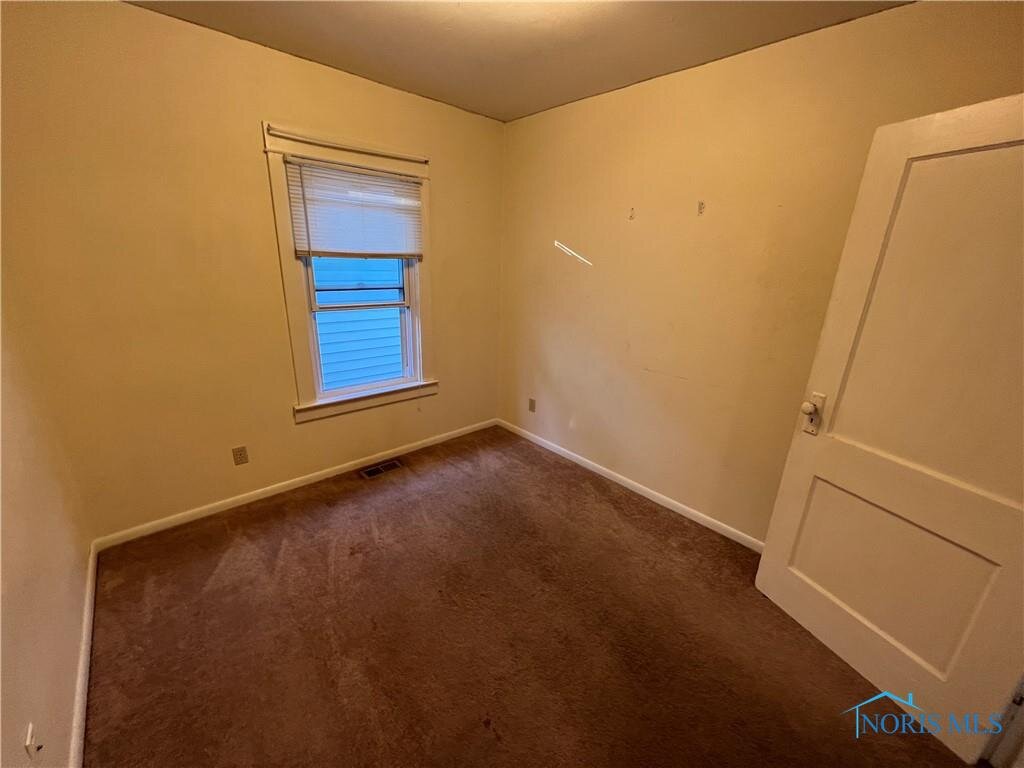 Image for MINIMUM BID AUCTION $19,000! 1423 Queen St.