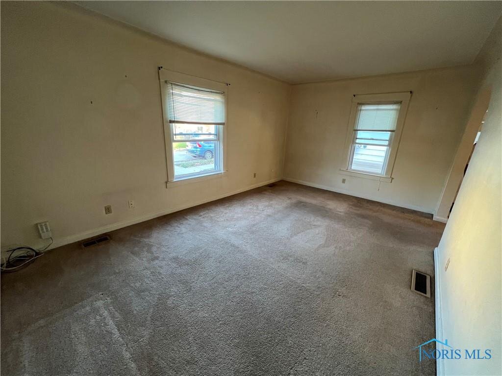 Image for MINIMUM BID AUCTION $19,000! 1423 Queen St.