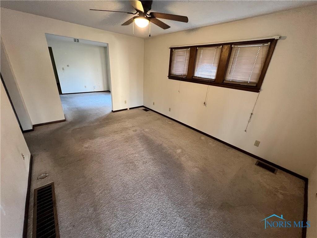 Image for MINIMUM BID AUCTION $19,000! 1425 Queen St.