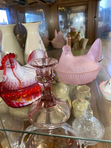 Image for SOLD! ONLINE ONLY LARGE HEN ON NEST AUCTION