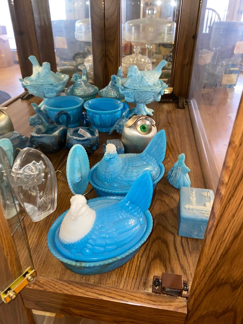 Image for SOLD! ONLINE ONLY LARGE HEN ON NEST AUCTION