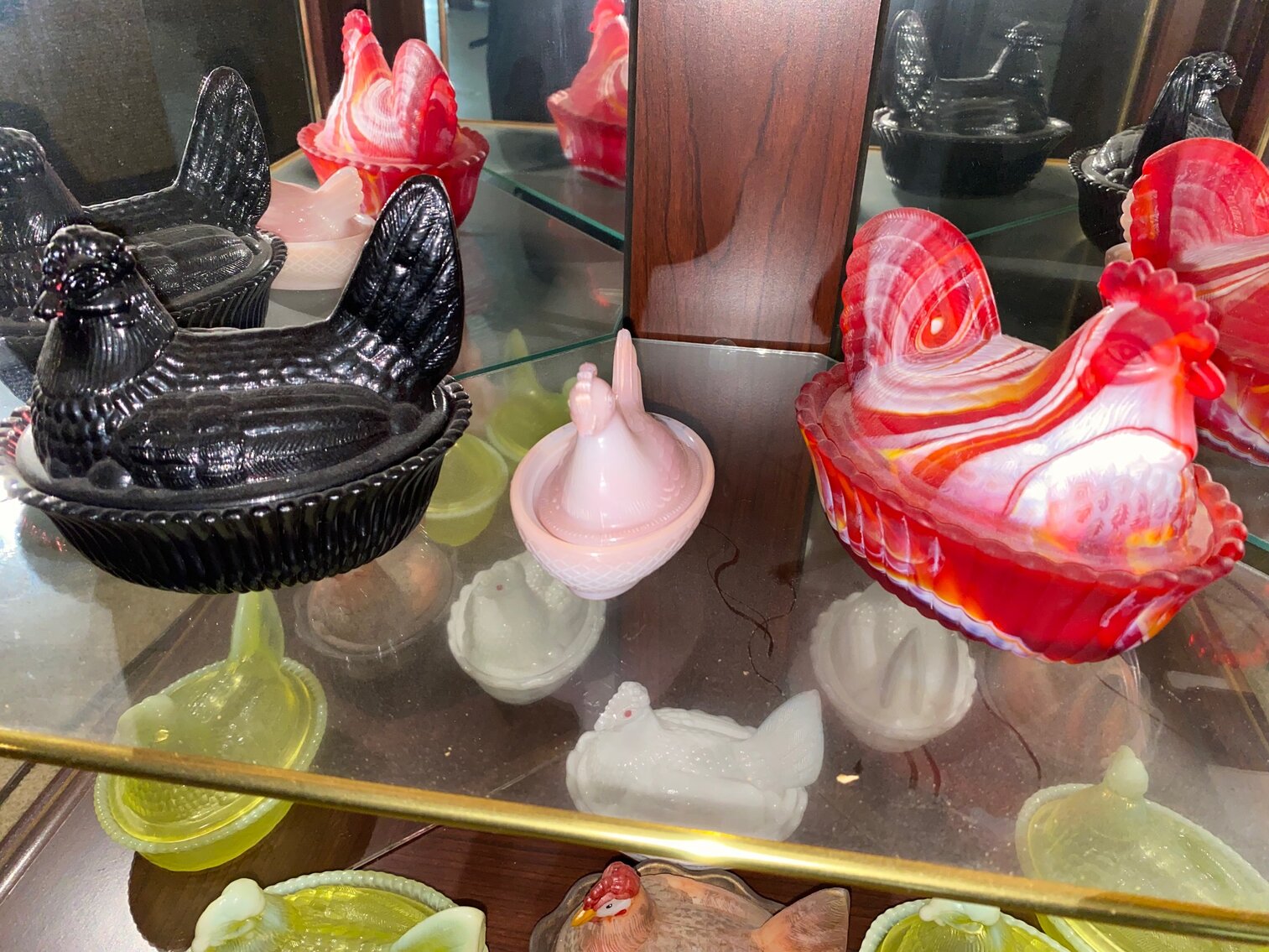 Image for SOLD! ONLINE ONLY LARGE HEN ON NEST AUCTION