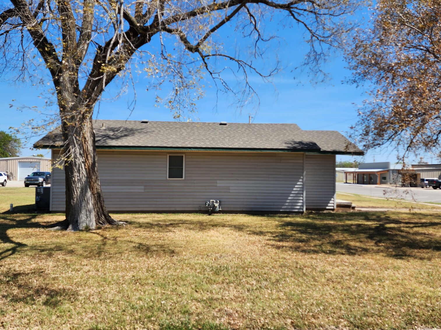 Image for 118 W 1st Udall