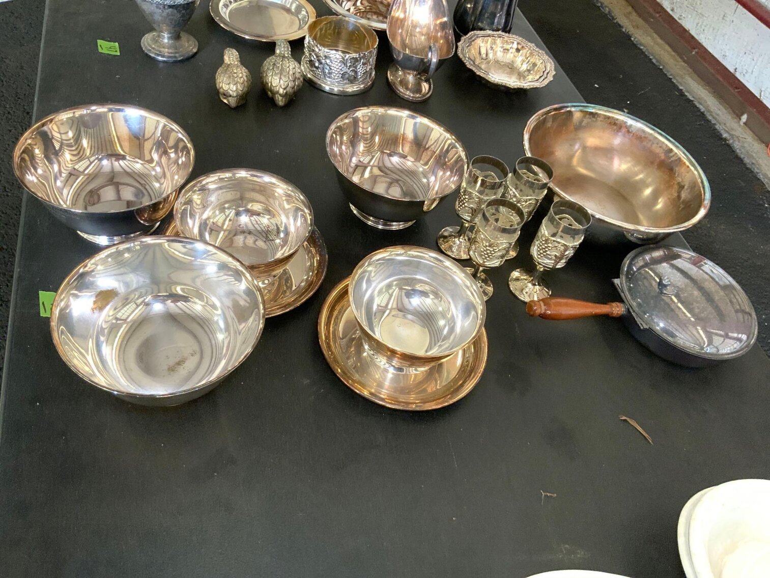 Image for Antique Furniture, Framed Art, Pewter, Copper, Avon Products, Lamps