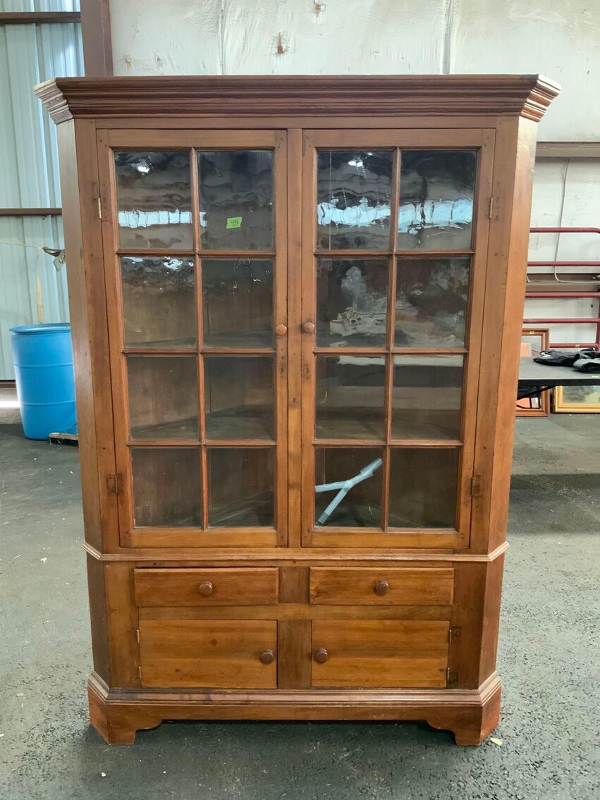 Image for Ladies Rolex, Vintage Metal Toys, Antique Furniture, Framed Art, Elvis, Disney, McDonalds Collectibles, Tools, Fishing Gear