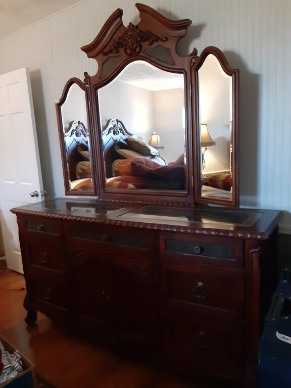 Image for Lynda K. Dupree Estate Online Auction #2