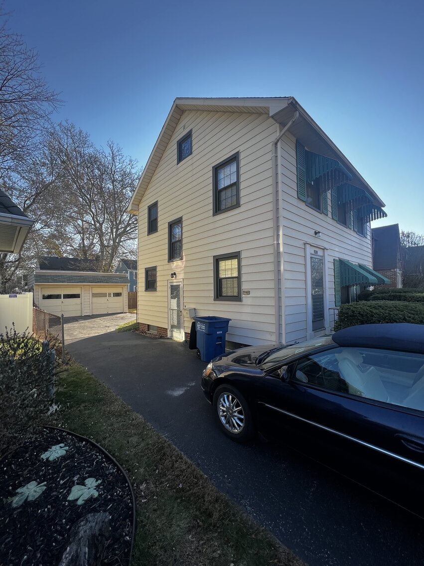 Image for MINIMUM BID AUCTION $49,000! 3832 Grantley Rd