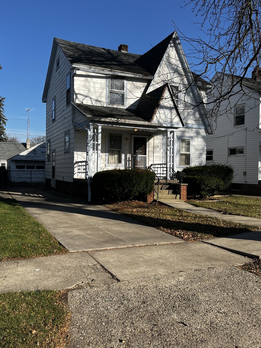 Image for MINIMUM BID AUCTION $55,000! 826 Brinton Dr.