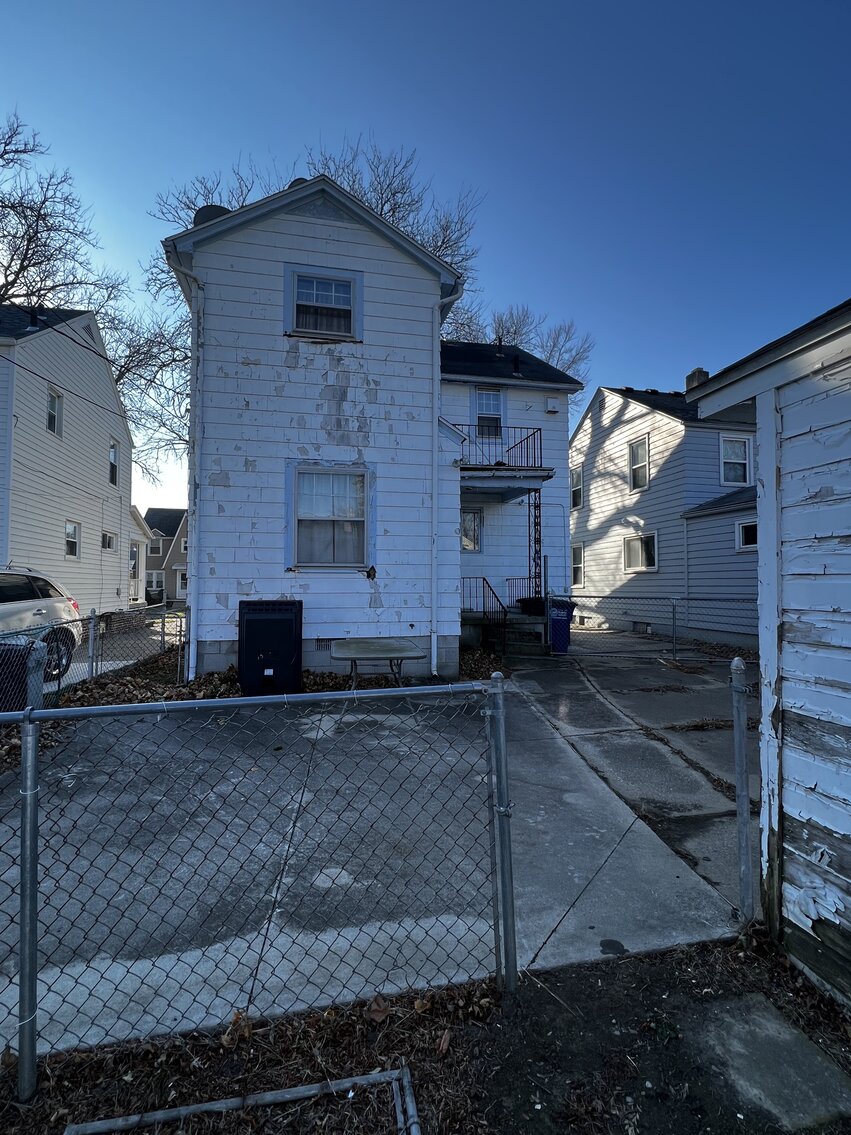 Image for MINIMUM BID AUCTION $55,000! 826 Brinton Dr.