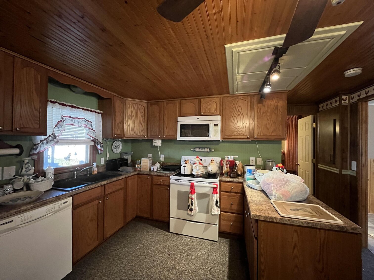 Image for SOLD $73,700 - 3 Bedroom Mobile Home on a Nice Lot