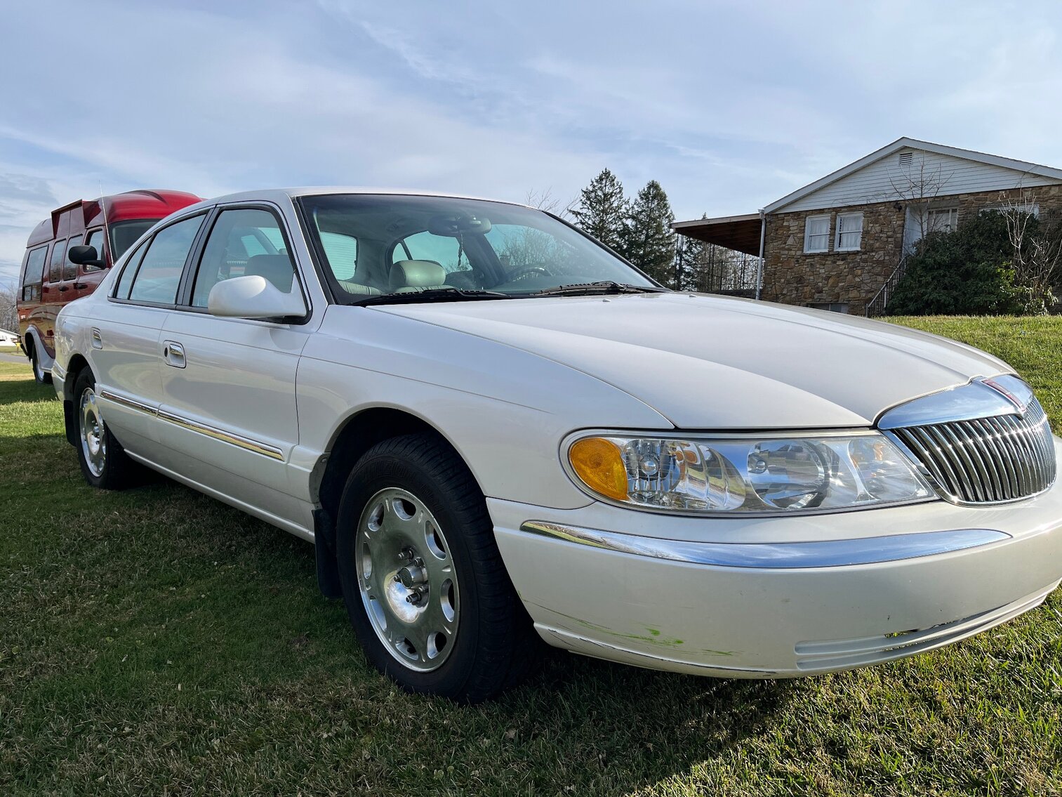Image for Fairmont, WV – Estate Car Auction: ’98 Lincoln & ’03 Dodge Ram 1500 Handicap Conversion Van