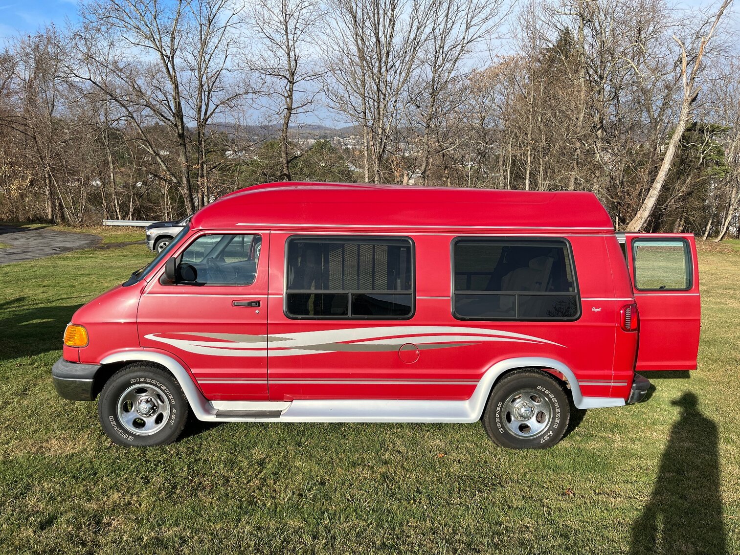 Image for Fairmont, WV – Estate Car Auction: ’98 Lincoln & ’03 Dodge Ram 1500 Handicap Conversion Van