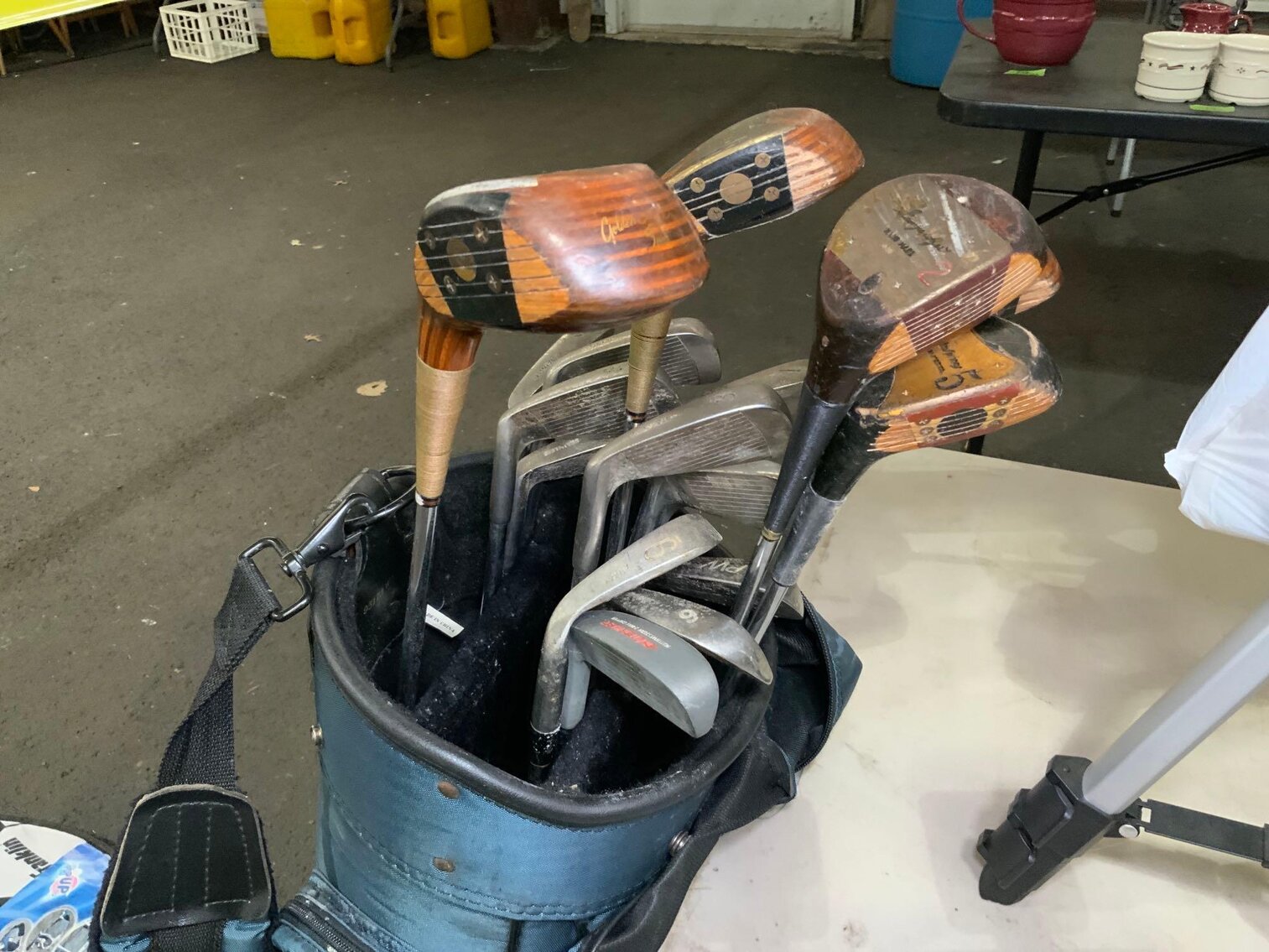 Image for Slag Glass Lamps, Advertising, Longaberger, Metal Toys, Vintage Games, Antique Furniture, Bottles