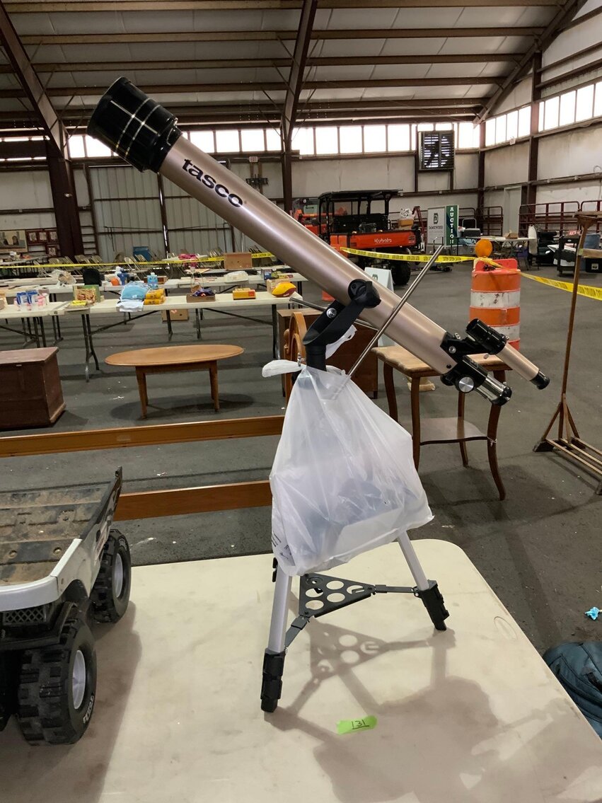 Image for Slag Glass Lamps, Advertising, Longaberger, Metal Toys, Vintage Games, Antique Furniture, Bottles