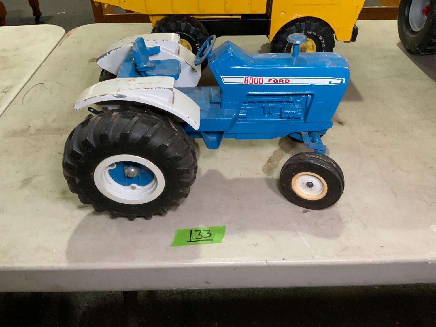 Image for Slag Glass Lamps, Advertising, Longaberger, Metal Toys, Vintage Games, Antique Furniture, Bottles