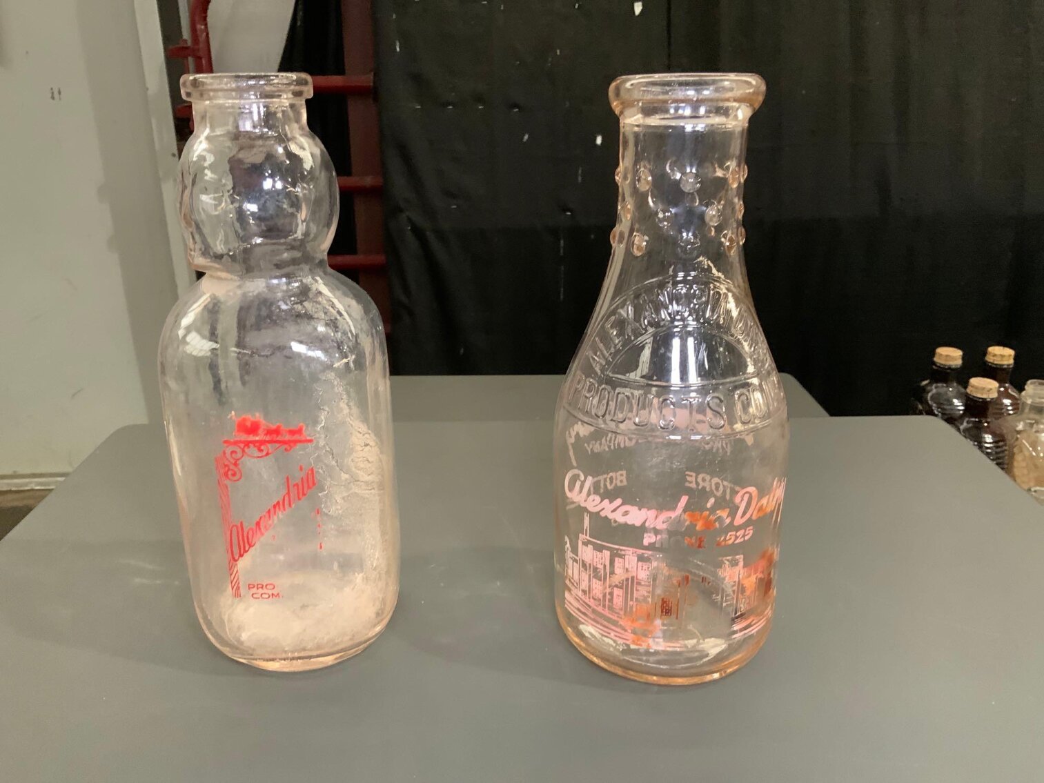 Image for Slag Glass Lamps, Advertising, Longaberger, Metal Toys, Vintage Games, Antique Furniture, Bottles