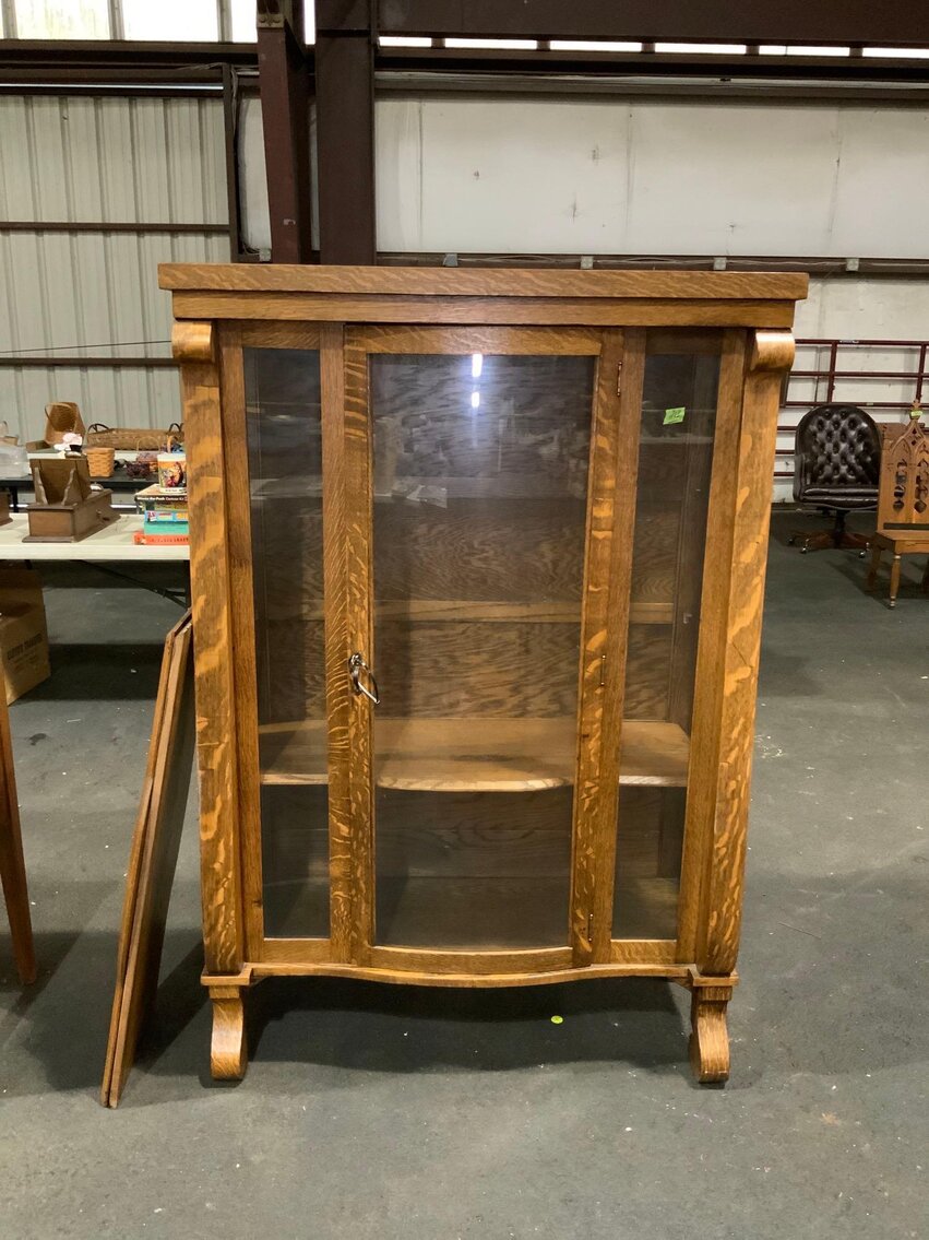 Image for Slag Glass Lamps, Advertising, Longaberger, Metal Toys, Vintage Games, Antique Furniture, Bottles