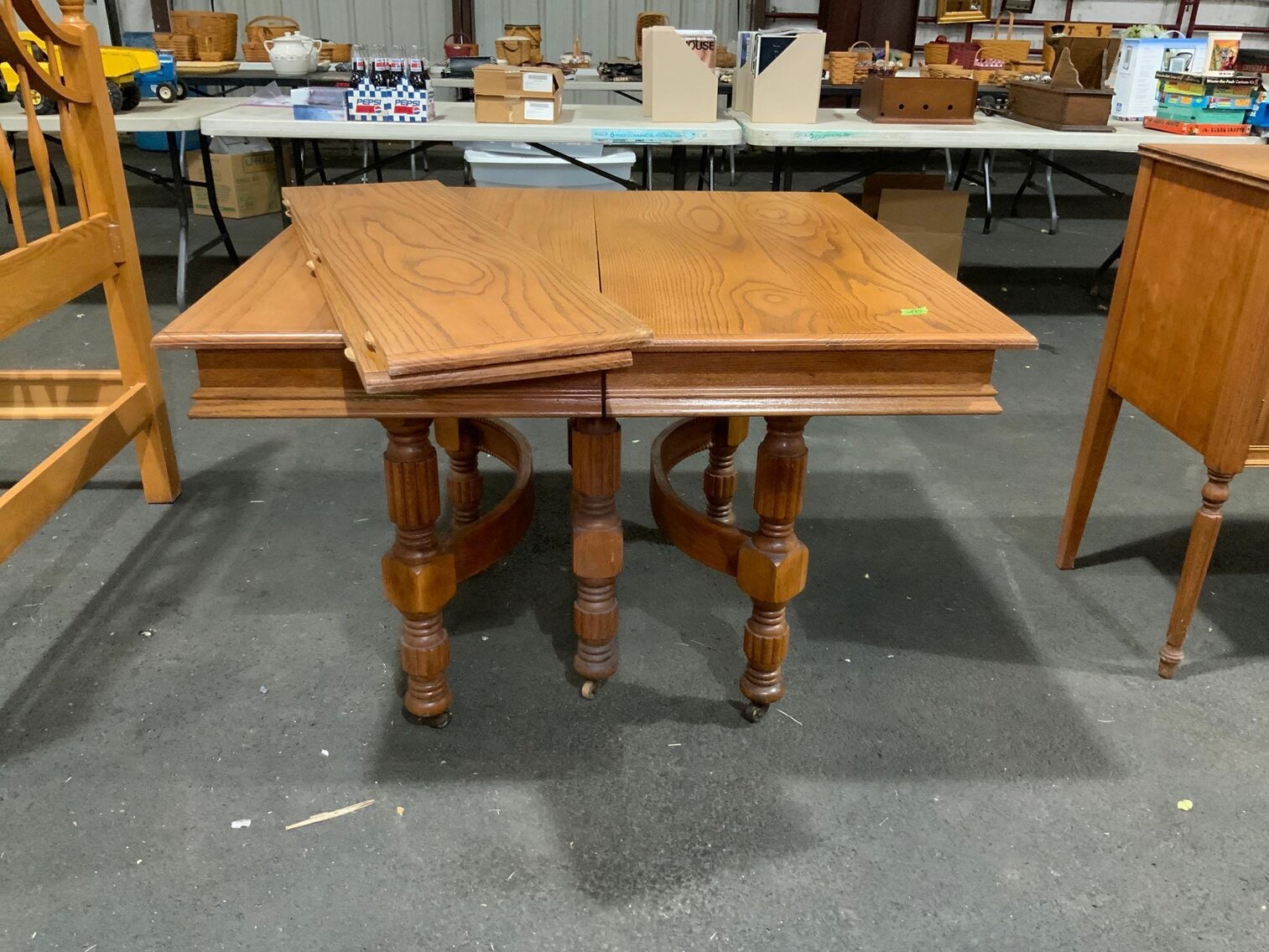 Image for Slag Glass Lamps, Advertising, Longaberger, Metal Toys, Vintage Games, Antique Furniture, Bottles