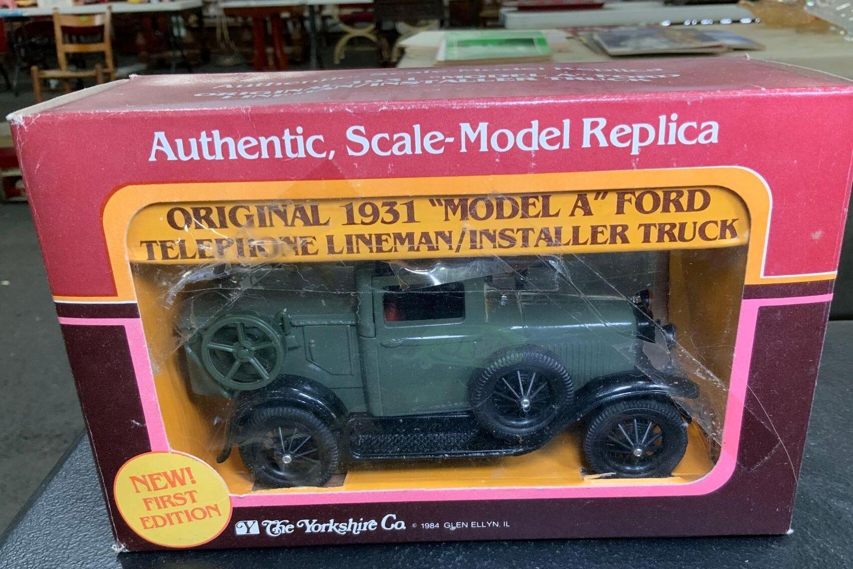 Image for Slag Glass Lamps, Advertising, Longaberger, Metal Toys, Vintage Games, Antique Furniture, Bottles