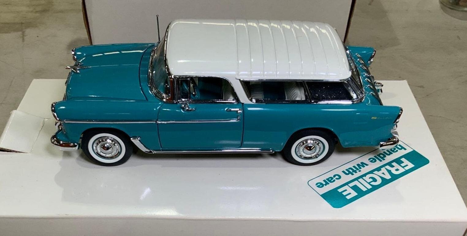 Image for Slag Glass Lamps, Advertising, Longaberger, Metal Toys, Vintage Games, Antique Furniture, Bottles