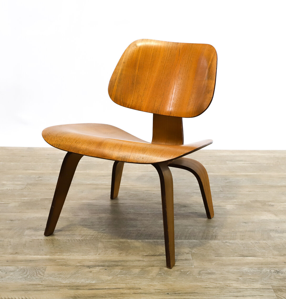 Image for Mid-Century Modern and Design | December 15, 2022 at 10:00 AM