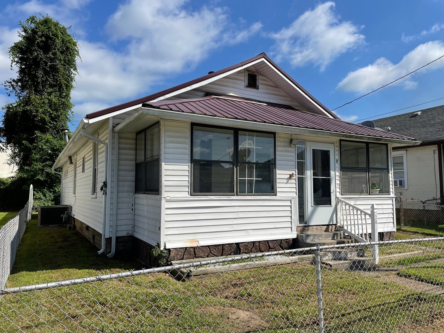 SOLD 49,500 3 Bedroom Ranch in Kanawha City