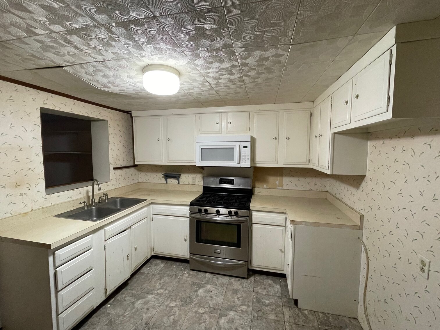 Image for SOLD $41,800 - 3 Bedroom St. Albans Home