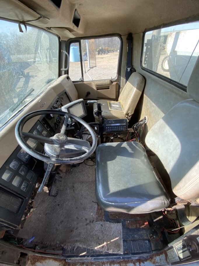 Image for 1989 International Navistar w/ New Leader L2020 GT Spreader