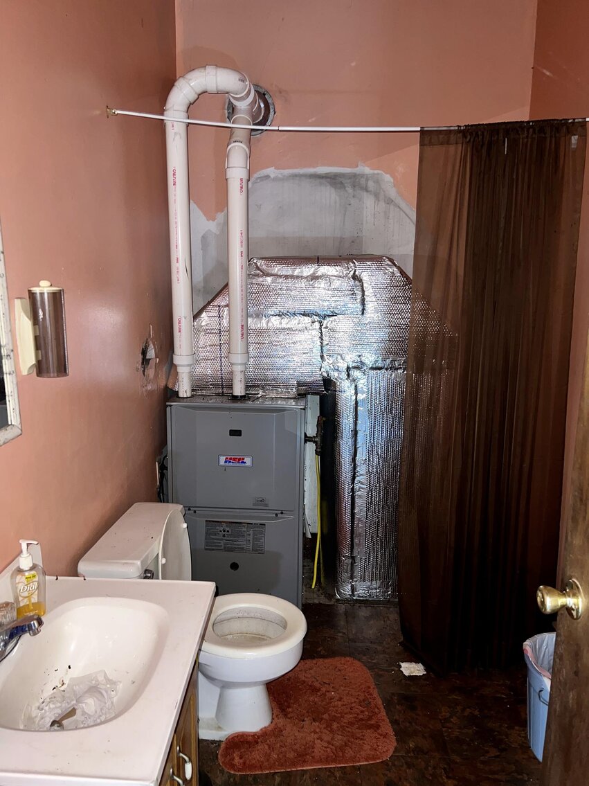 Image for SOLD - Multi-Use Property on 1+ Acre Selling to the Highest Bidder