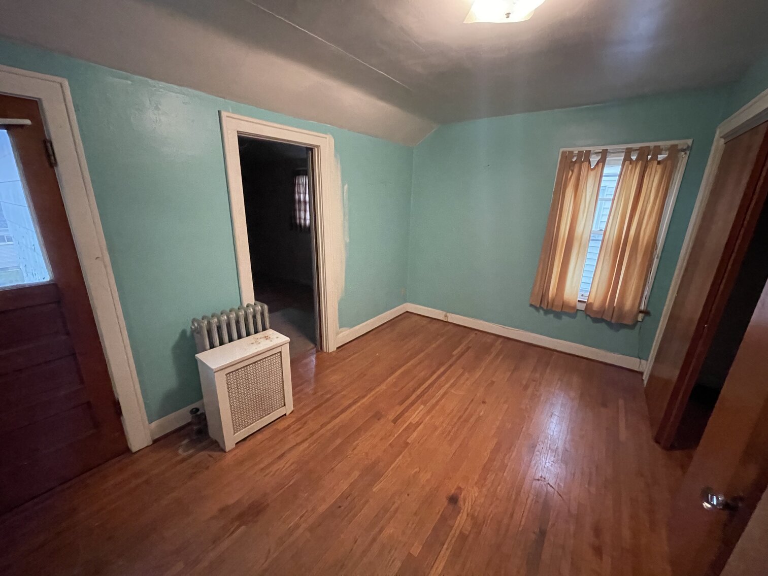 Image for MINIMUM BID AUCTION $55,000! 826 Brinton Dr.