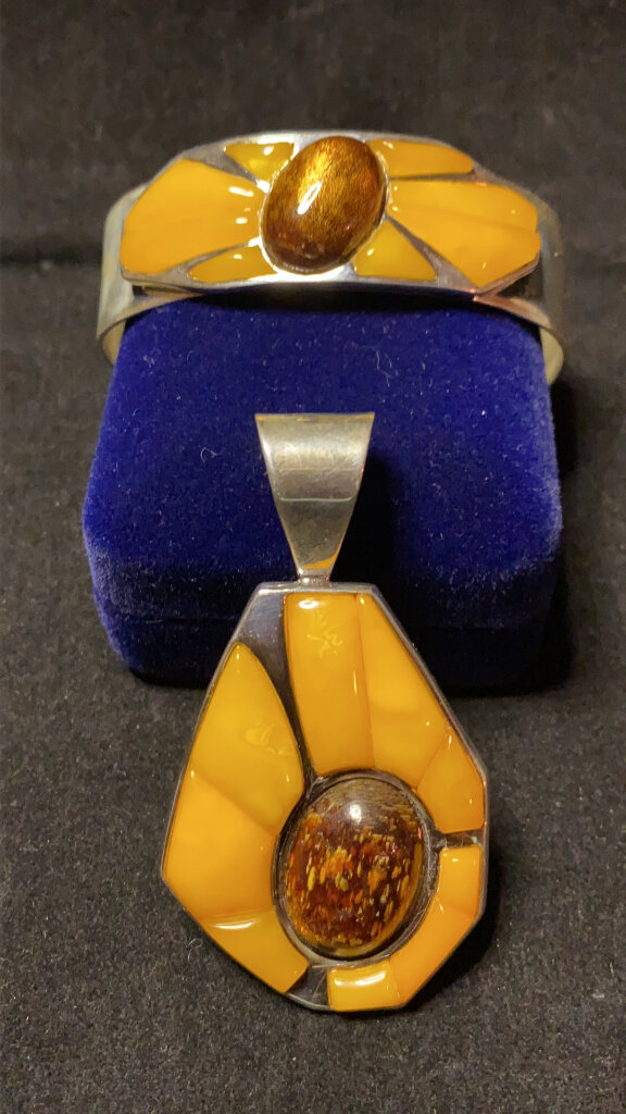 Image for Fine Jewelry, Nippon & Knives Online Auction