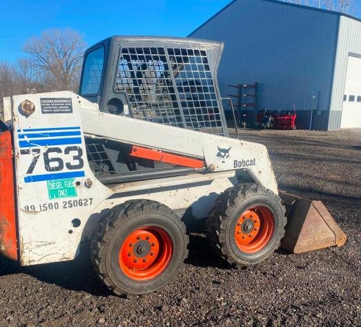 2010 Ford F-550 Super Duty With 11' Dump Box With Plow & Bobcat 763 Skid Steer