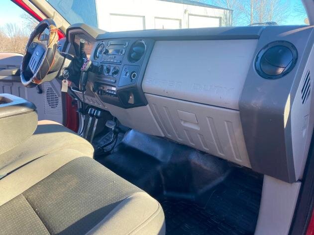 2010 Ford F-550 Super Duty With 11' Dump Box With Plow & Bobcat 763 Skid Steer